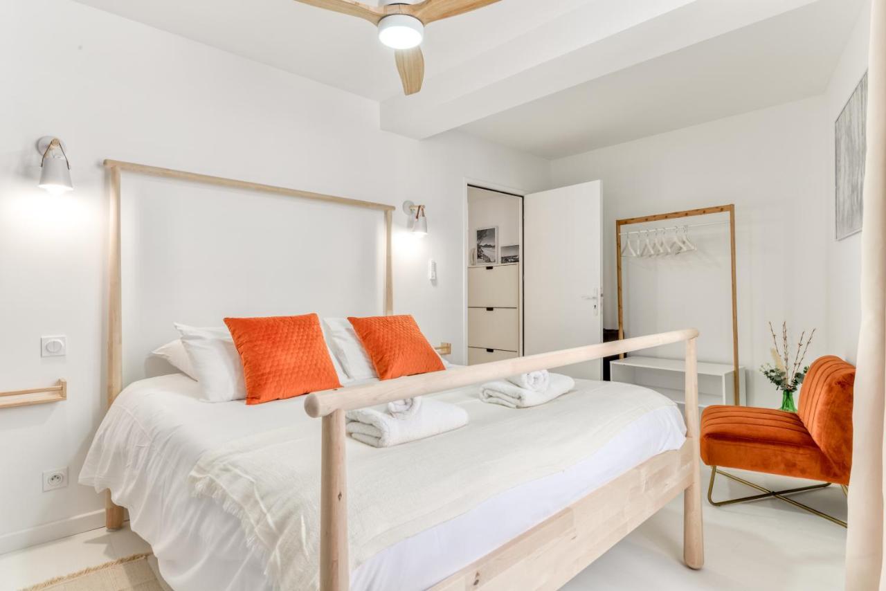 Les Gites De Laure - L'Or Blanc, Appartement Avec Vue Sur Le Chateau, Climatisation, Netflix, A 160 M De La Cite Medievale Carcassone Exterior photo
